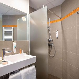 Zimmer mit zwei Einzelbetten